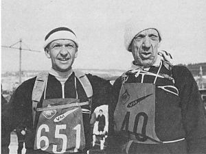 Sigvart Egge (t.h.) og s�nnen Ragnar, 1977.