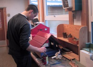 Morten legger siste h�nd p� verket!