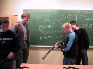 Kunnskaper om sikkerhet og v�pen er viktig!!