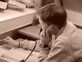 Espen i full gang med � skaffe sponsorinntekter.