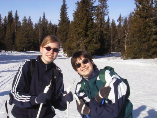 Henriette Bergstr�m og Jasna Avdagic - klare til � legge i vei!