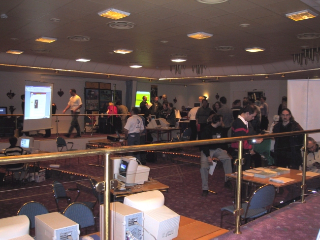 Internett-kaf�en var popul�r!